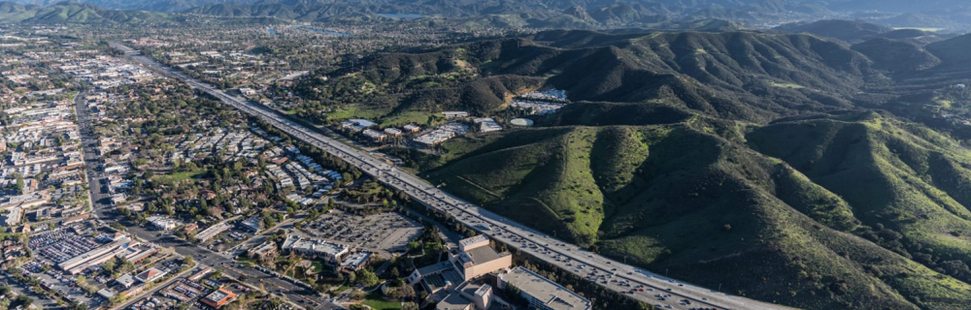 Aerial,View,Of,101,Freeway,In,Suburban,Thousand,Oaks,Near